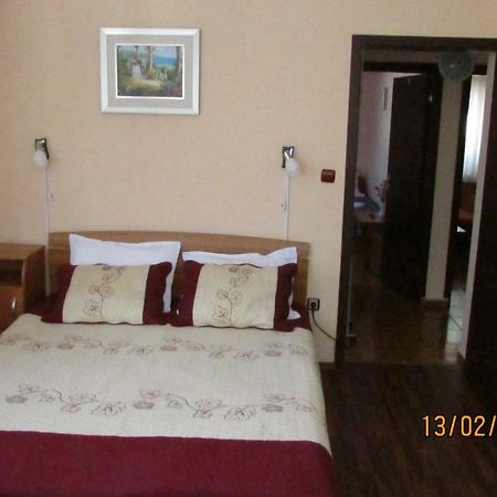 Vila Marcela Буштени Экстерьер фото